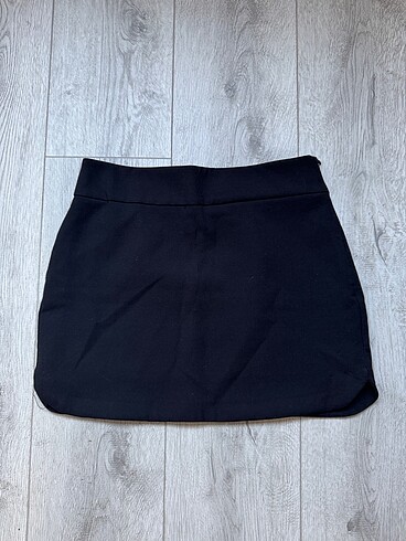 Yırtmaç detaylı Zara mini etek