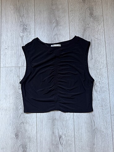 Zara siyah büzgülü crop