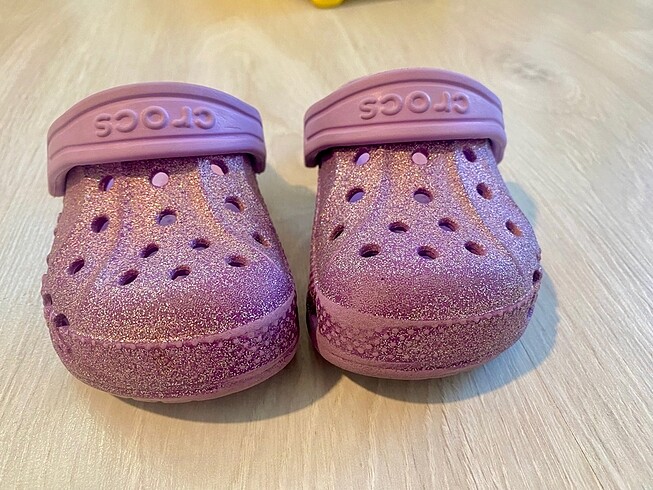 24 Beden Crocs