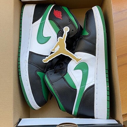 AIR JORDAN 1 MID (GS)