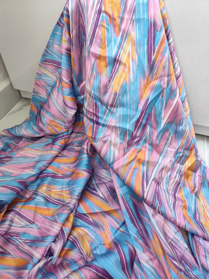 Renkli Kadın Bohem  saten kumaş - Görsel 2