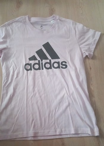 Adidas Pembe Kısa Kollu Tişört