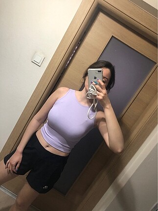 Lila crop