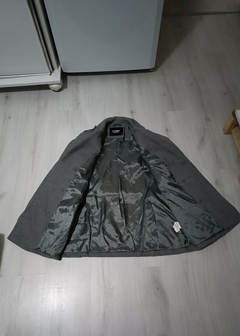 Gri Düğmeli Kadın Kaban - Görsel 2