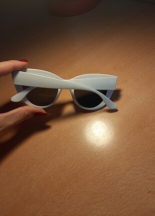 Ray Ban Kadin beyaz gozluk