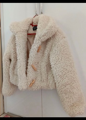 s Beden Kürklü Beyaz Kısa Kesim Kadın Mont