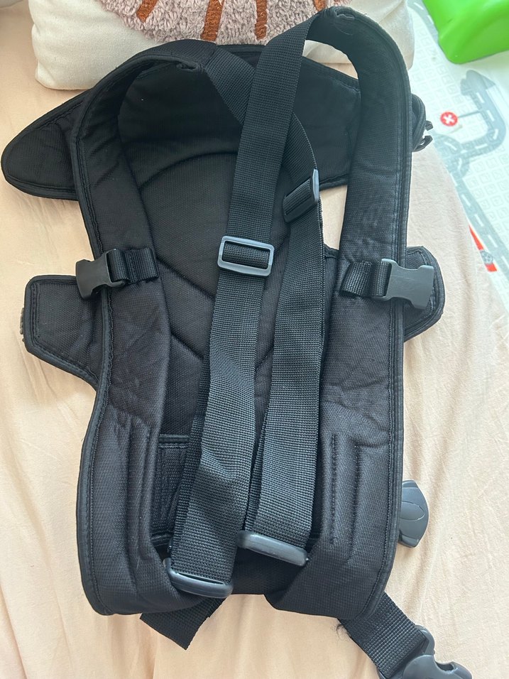 Siyah Bebek kanguru - Görsel 2