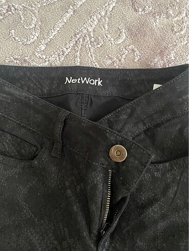 Network siyah pantolon
