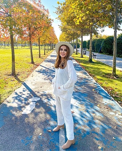 Ekru İkili Takım