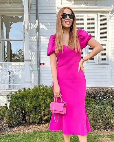 Pembe Elbise