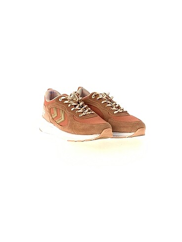 Hummel Hummel Spor Ayakkabı %70 İndirimli.