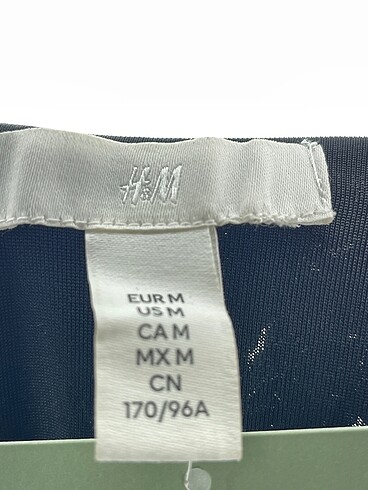 m Beden çeşitli Renk H&M Kısa Elbise %70 İndirimli.