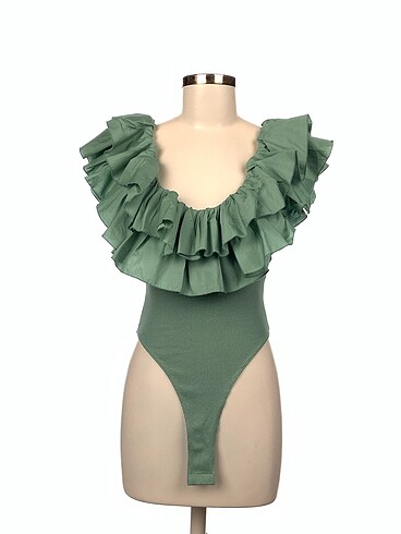 Zara Bluz %70 İndirimli.