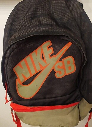  Beden Nike sırt çantasi