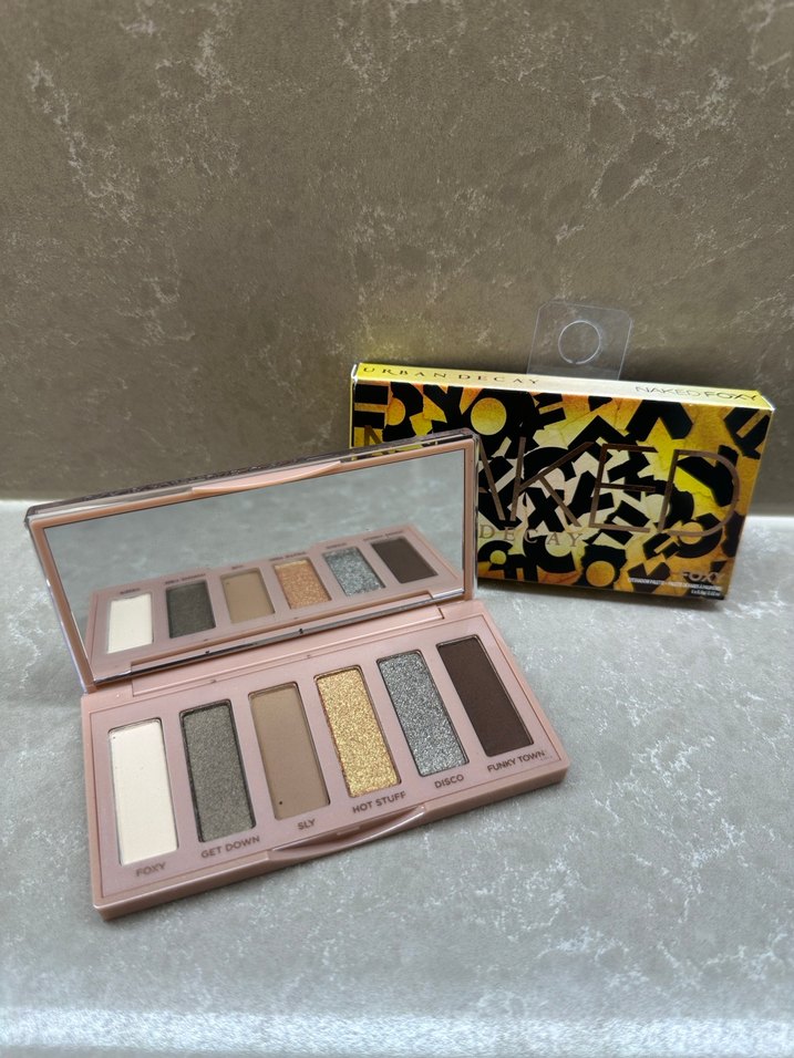 Urban Decay X Naked Fox Far Paleti - Görsel 3
