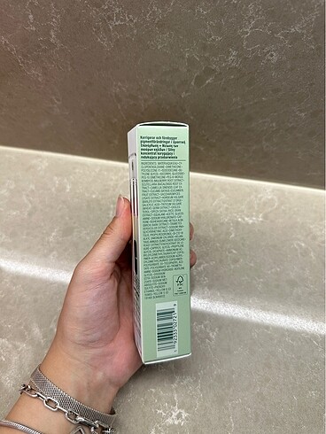 clinique koyu leke serumu - Görsel 5