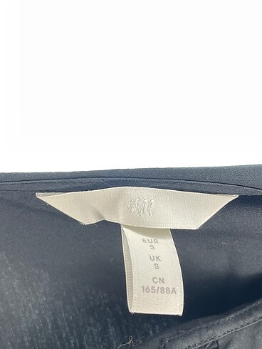 s Beden siyah Renk H&M Gömlek %70 İndirimli.
