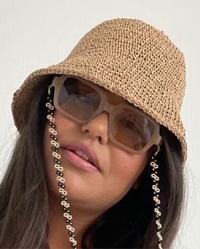 Bucket hat