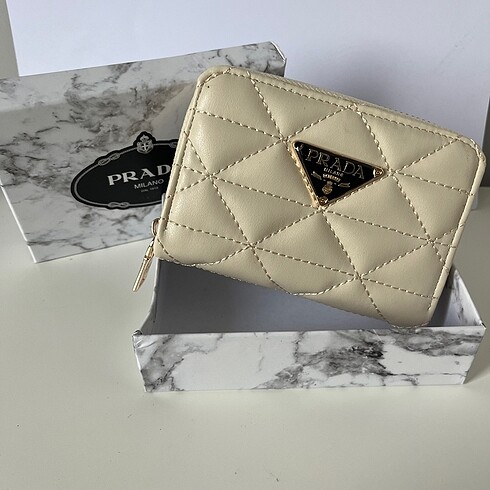 PRADA KADIN CÜZDAN