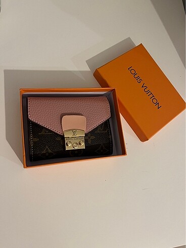 Louis Vuitton Cüzdan