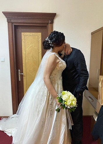 Akay Gelinlik