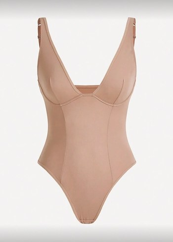 Bej bodysuit