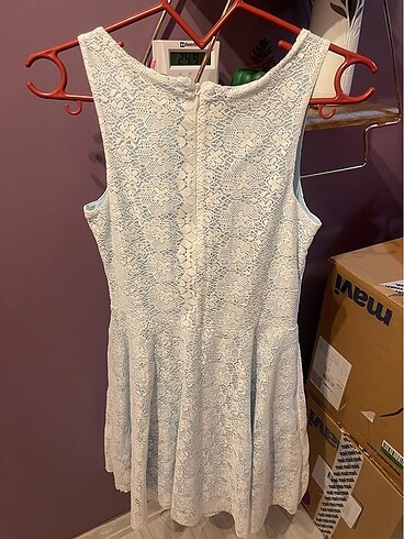 İki adet güpür detaylı elbise - Görsel 5