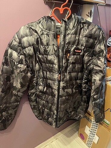 Hummel kamuflaj detaylı mont - Görsel 3