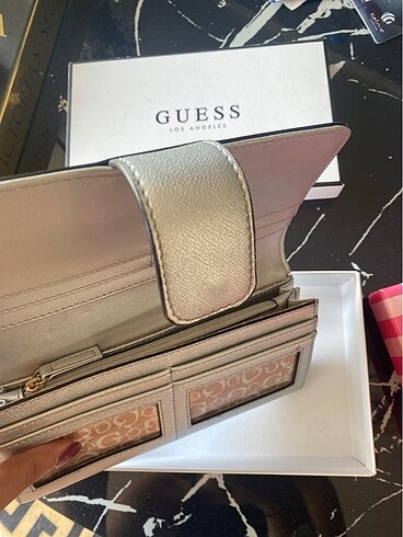  Beden Guess cüzdan
