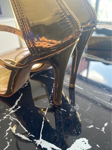 40 Beden Gold topuklu