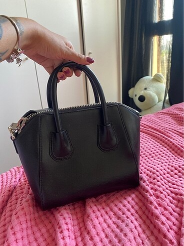 GIVENCHY Çanta