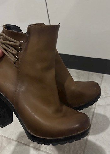 Kahverengi Deri Bohem Tarzı Kadın Bot - Görsel 4
