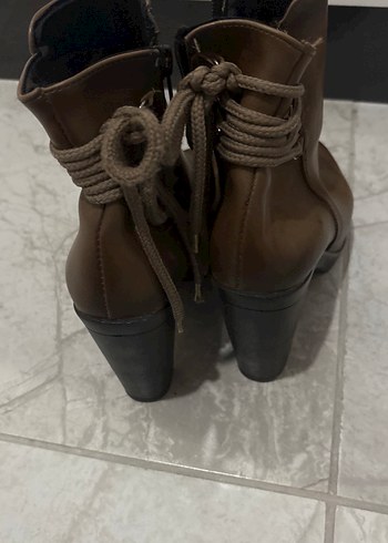 Kahverengi Deri Bohem Tarzı Kadın Bot - Görsel 2