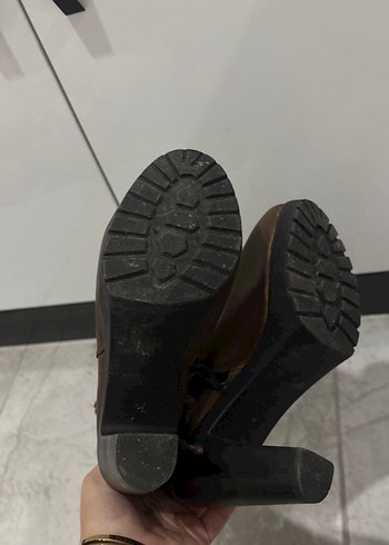 Kahverengi Deri Bohem Tarzı Kadın Bot - Görsel 3