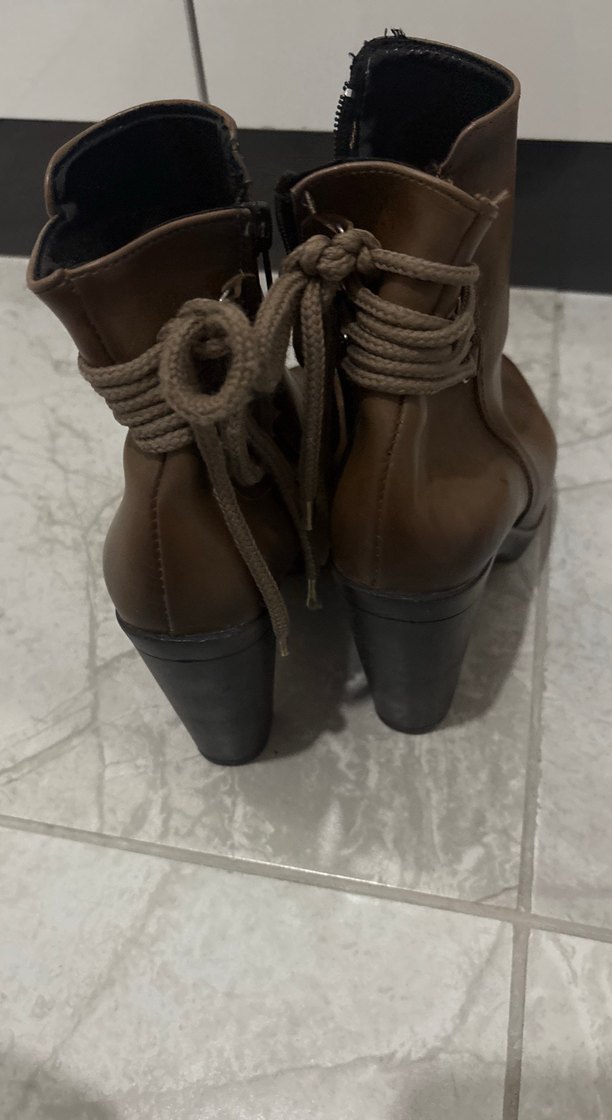 Kahverengi Deri Bohem Tarzı Kadın Bot - Görsel 2