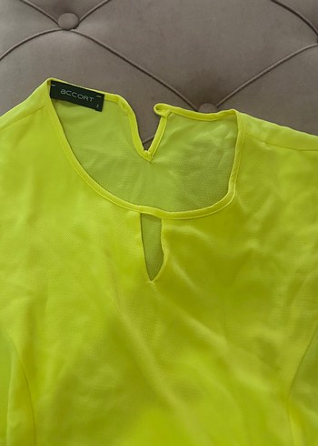 Zara Sarı Mini Kısa Kollu Fırfırlı Bluz