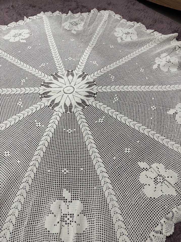 El Yapımı Beyaz Dantel Örtü - Görsel 4
