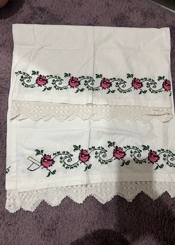 Nakışlı Beyaz yastık kılıfı - Görsel 4