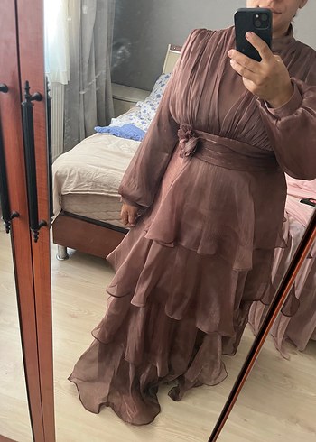 46 Beden Uzun Kahverengi Fırfırlı Bohem Elbise