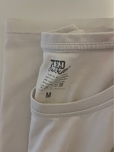m Beden K logolu tshirt