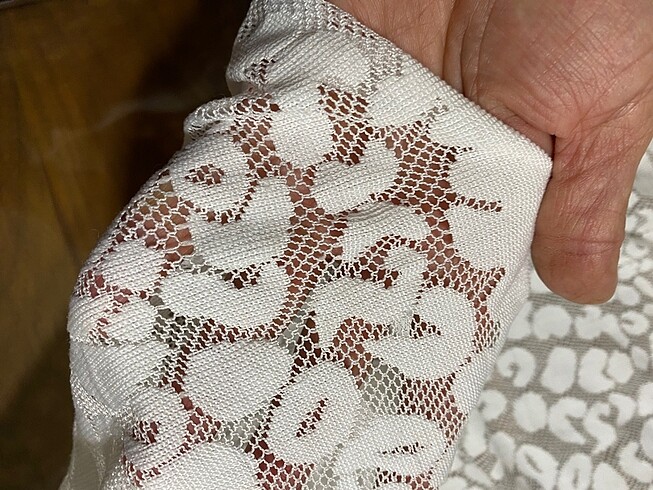 Beden beyaz Renk 140x130 cm dantel kumaş