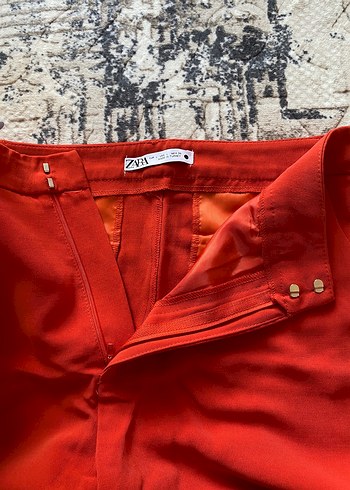 Parlak Kırmızı Pantolon - Görsel 4