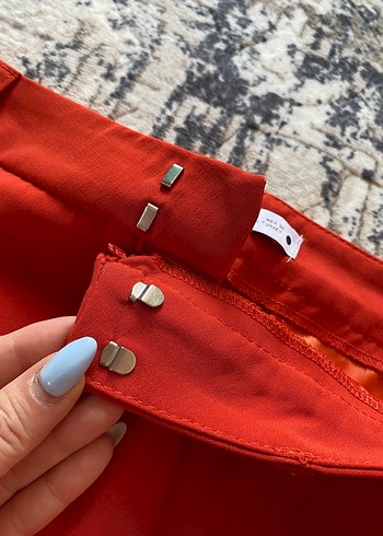 Zara Parlak Kırmızı Pantolon