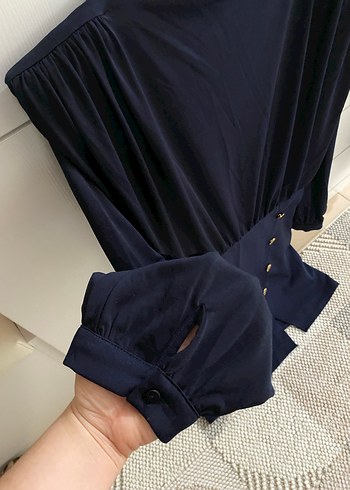 Düğmeli Vatkalı Elbise - Görsel 7