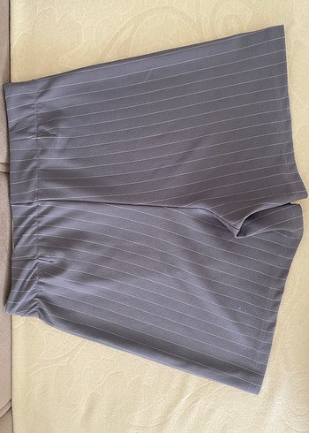 Düğmeli Gri Mini Şort Etek - Görsel 2