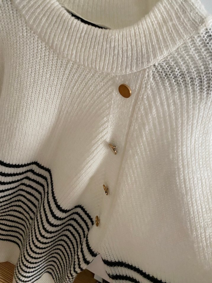 Çizgili Beyaz Triko elbise - Görsel 2