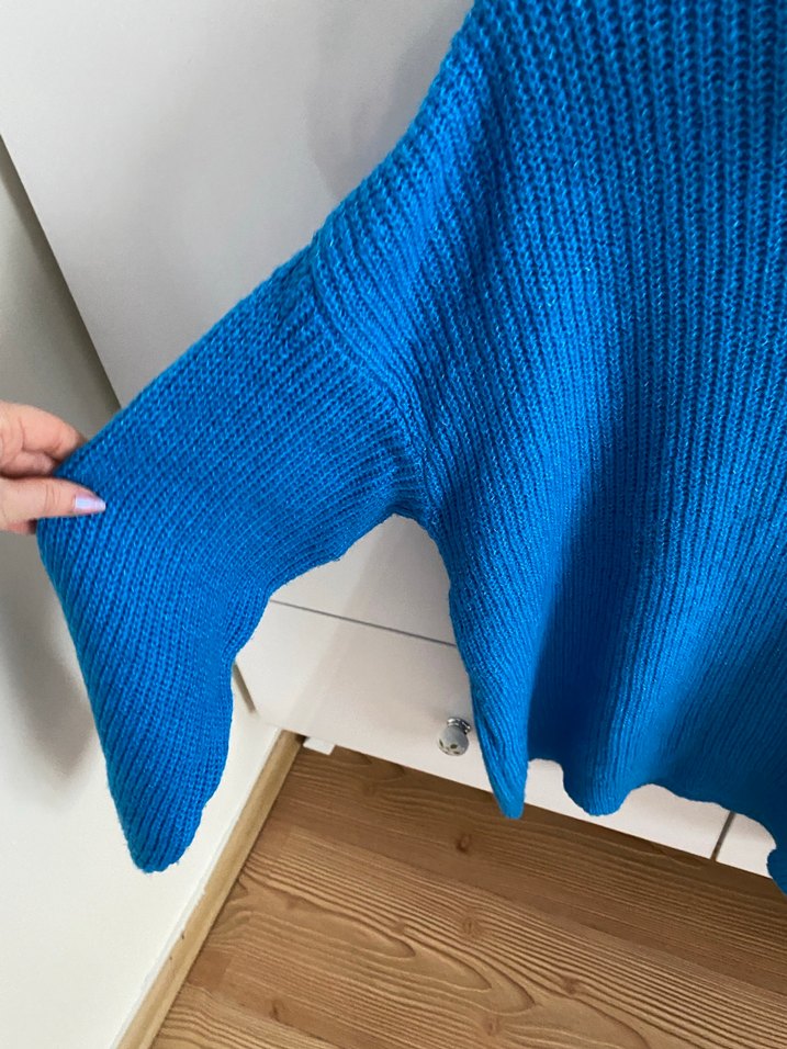 Mavi boğazlı kazak - Görsel 3