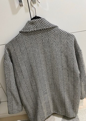 Zebra Desenli Kadın Kaban - Görsel 5