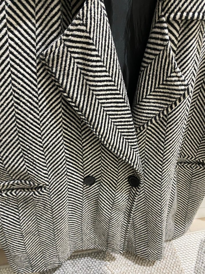 Zebra Desenli Kadın Kaban - Görsel 2