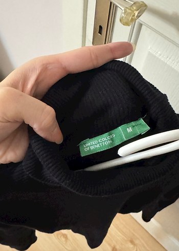 Benetton Siyah Boğazlı Kazak - Görsel 3